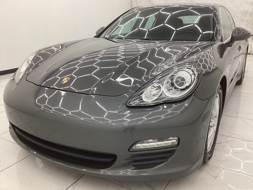 2013 PORSCHE Panamera