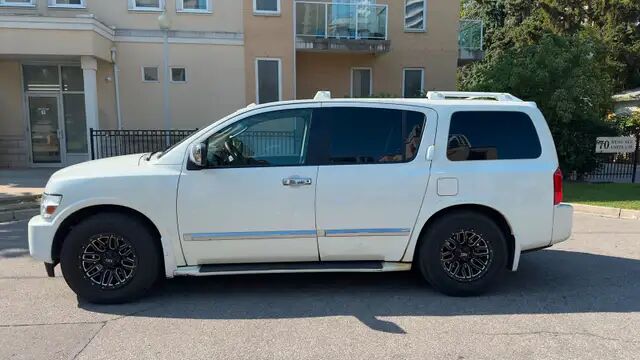 Infiniti QX56