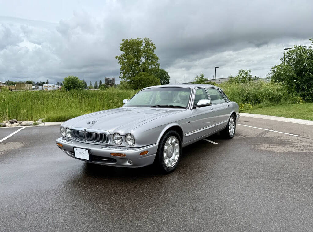 Jaguar Super V8