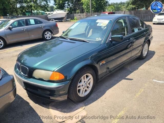 BMW 323i