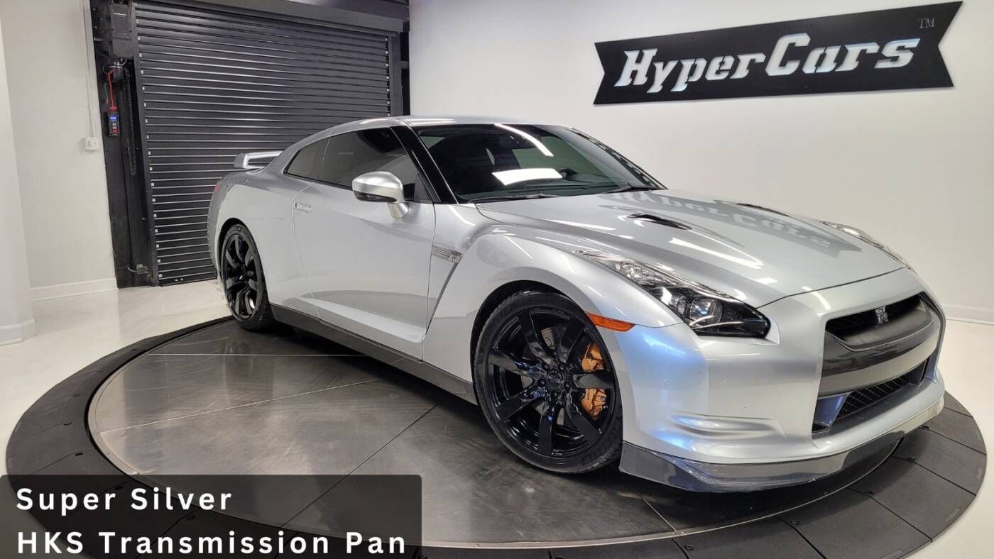 Nissan GT-R