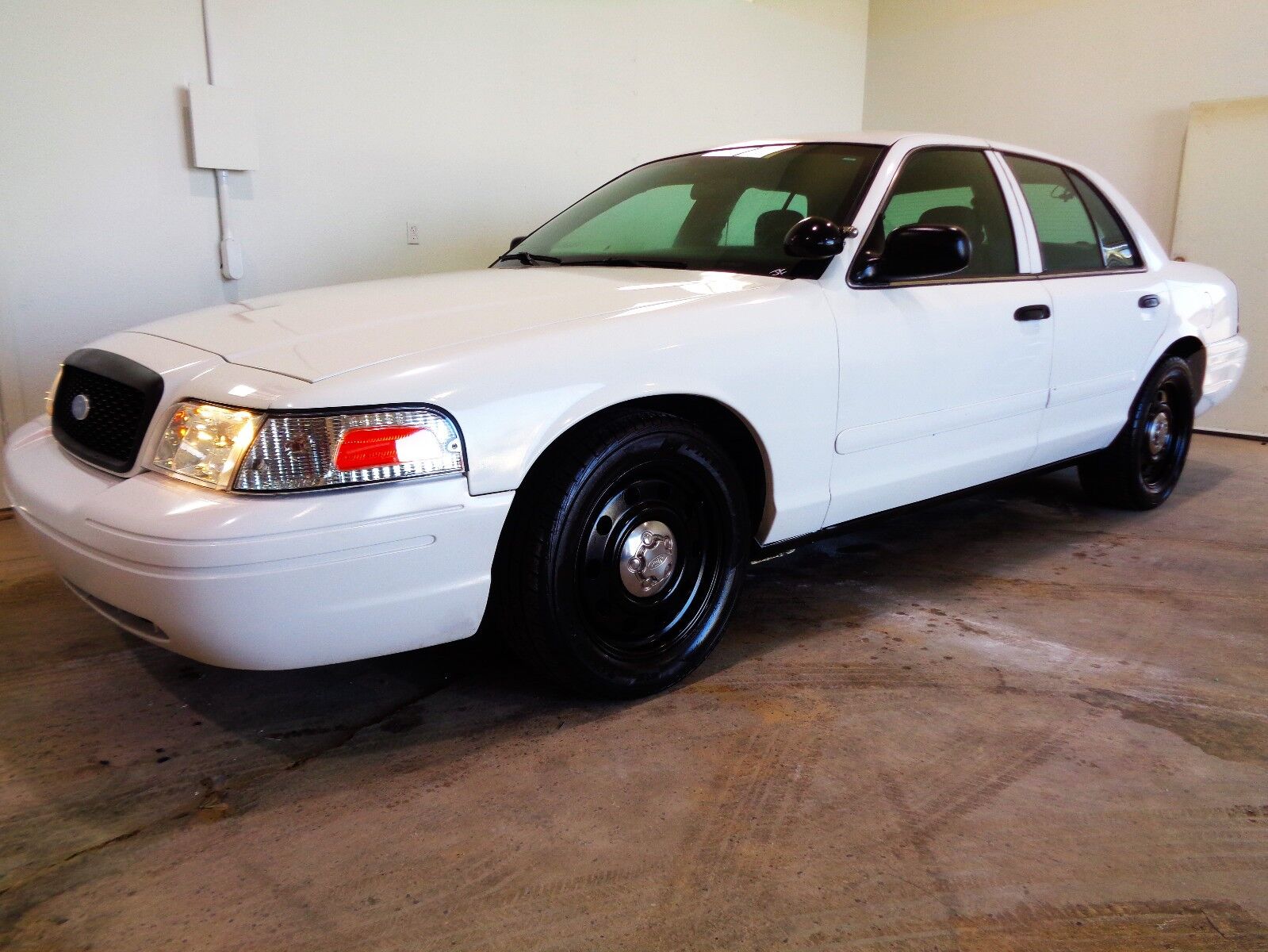 Ford Crown Victoria