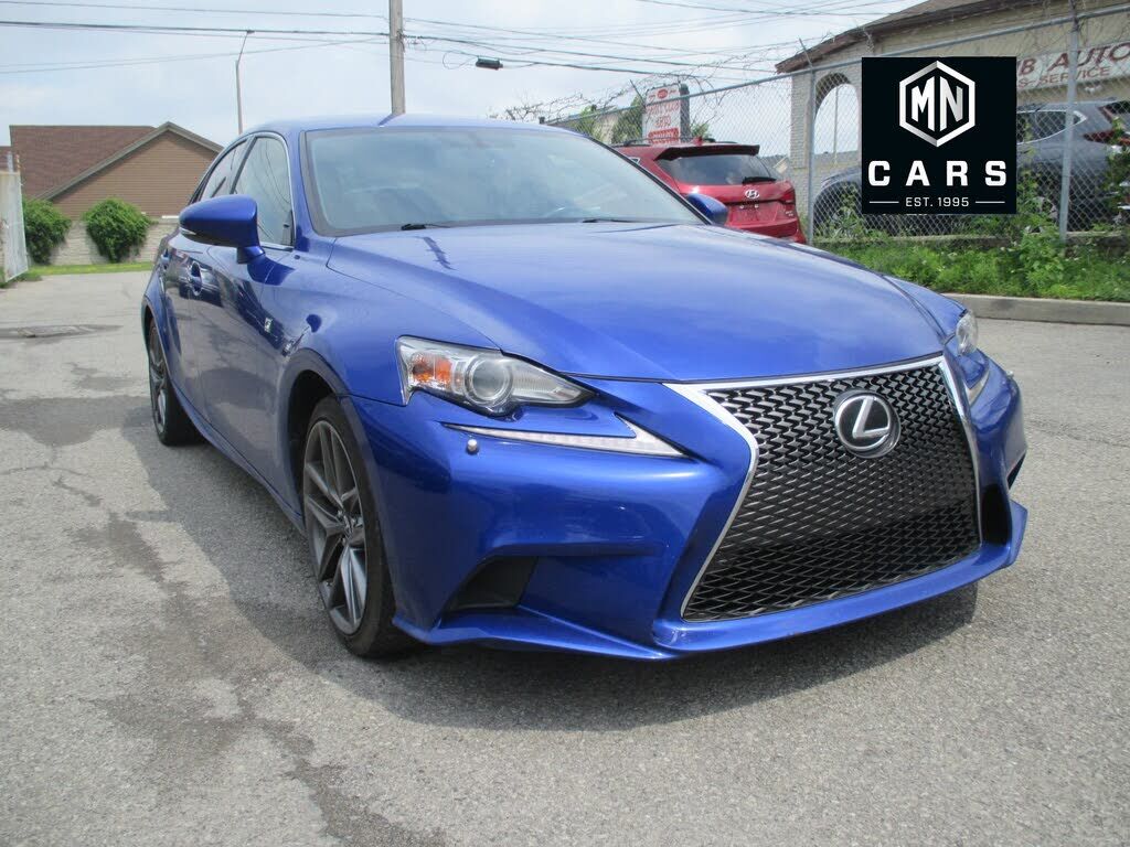 Lexus IS
