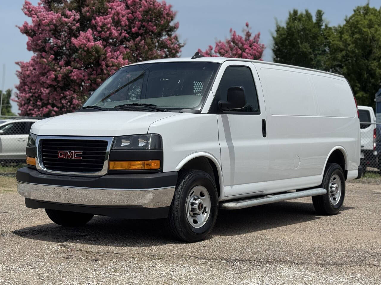 2023 GMC Savana
