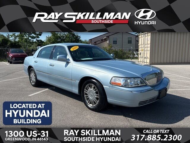 Lincoln Town Car