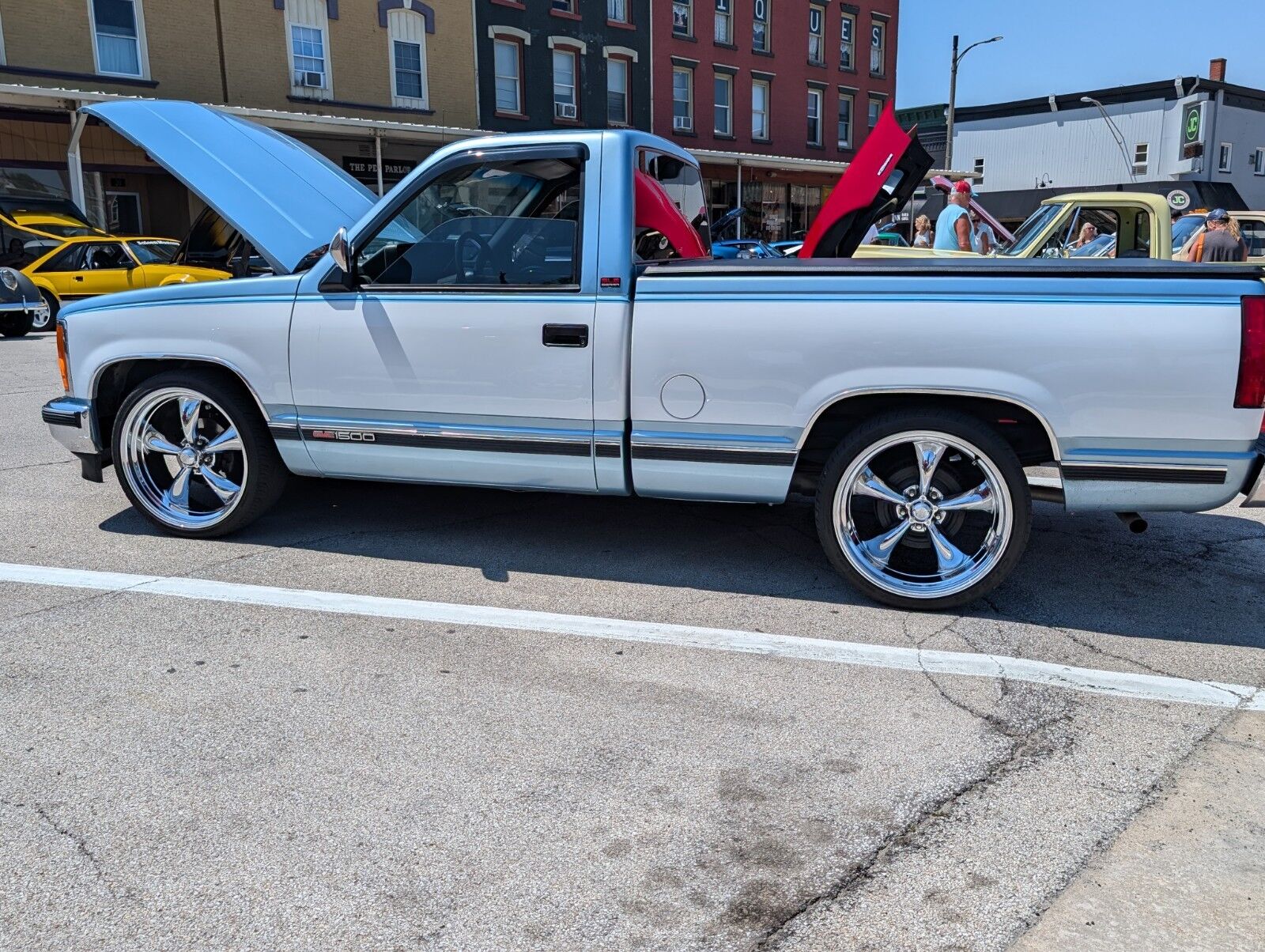 GMC Sierra