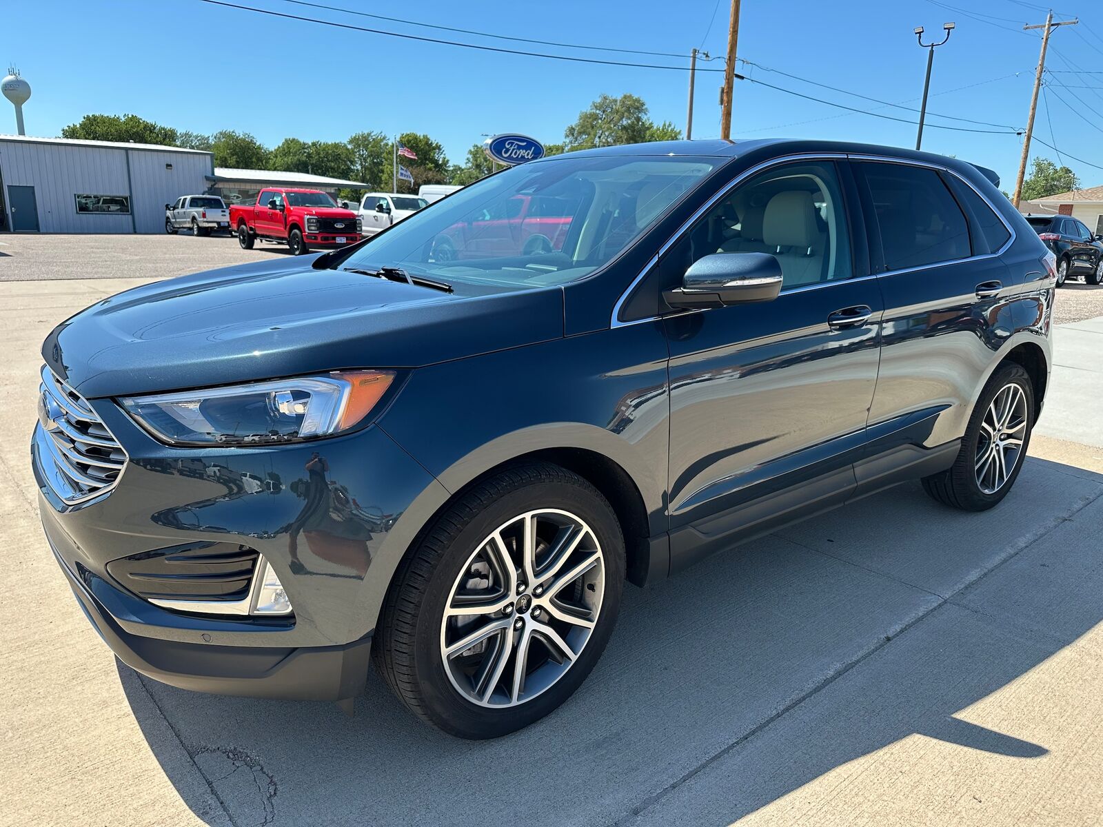2024 FORD Edge