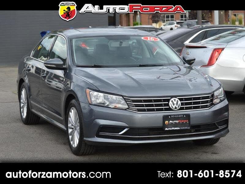 2016 VOLKSWAGEN Passat