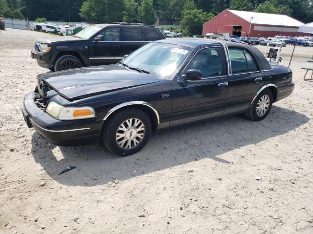 Ford Crown Victoria