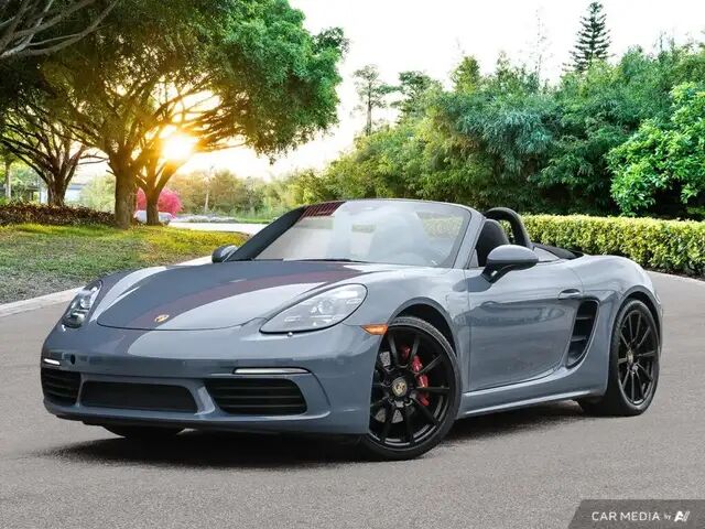 PORSCHE