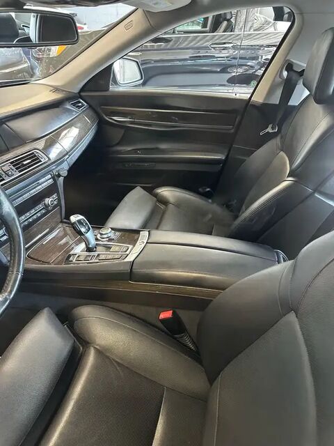 BMW 750xi / ALPINA B7