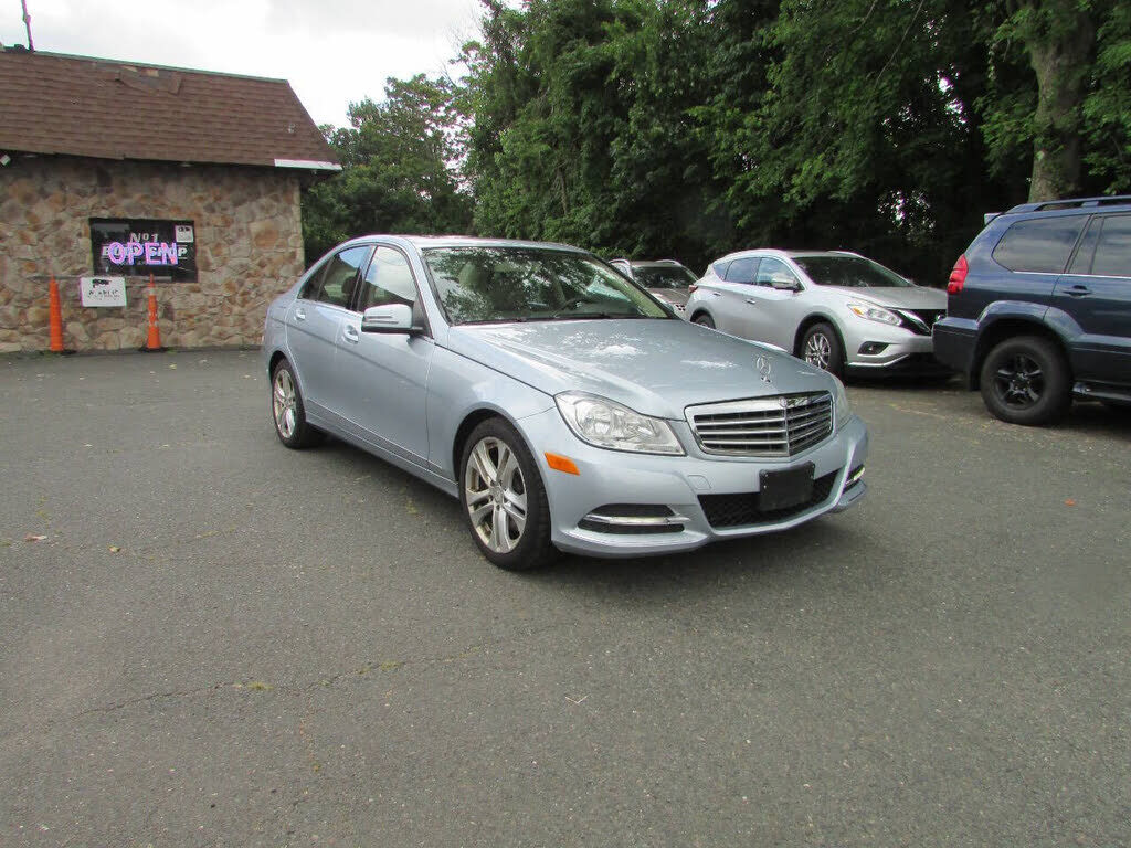 2013 MERCEDES-BENZ C-Class