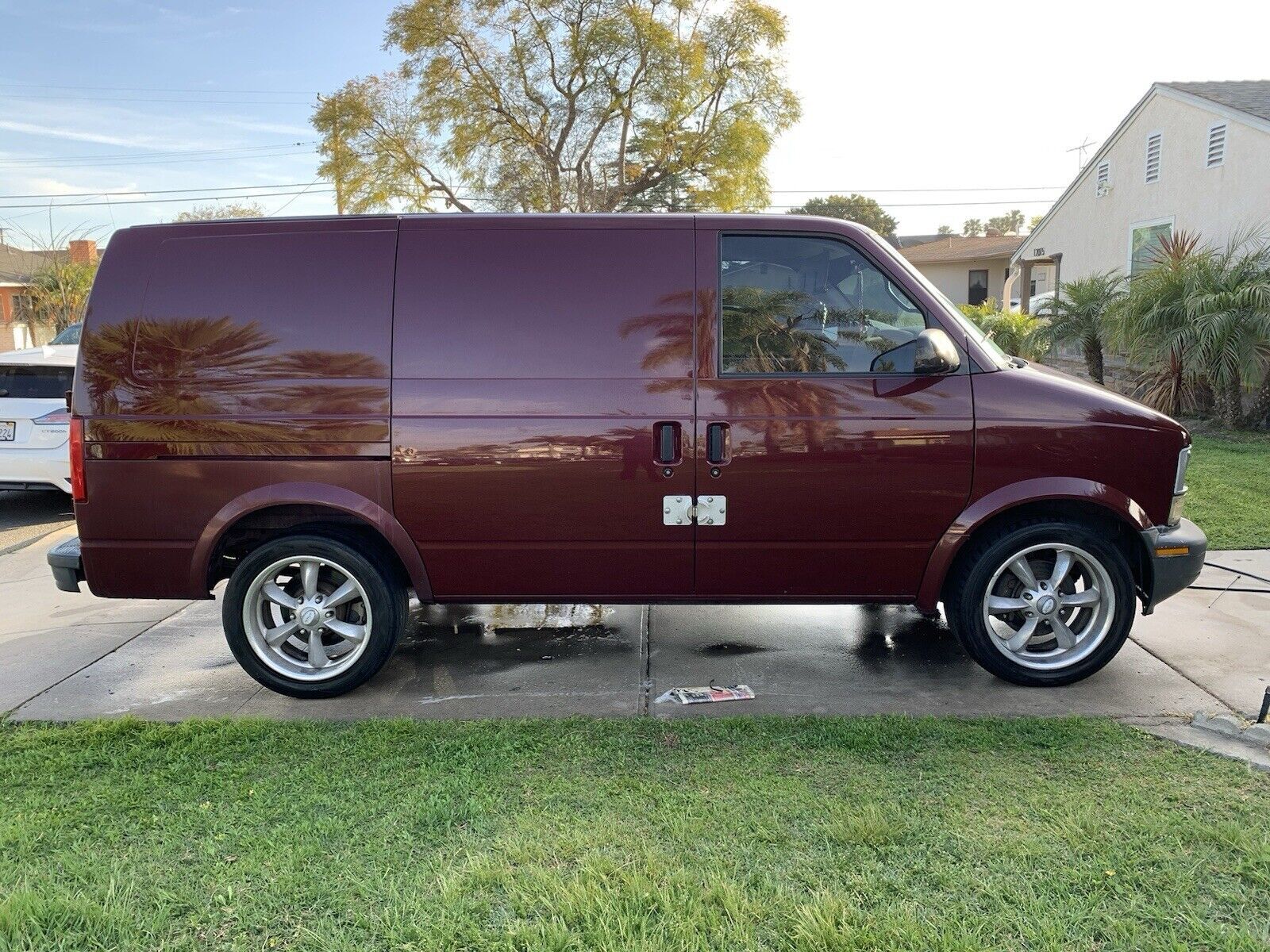 Chevrolet Astro Van