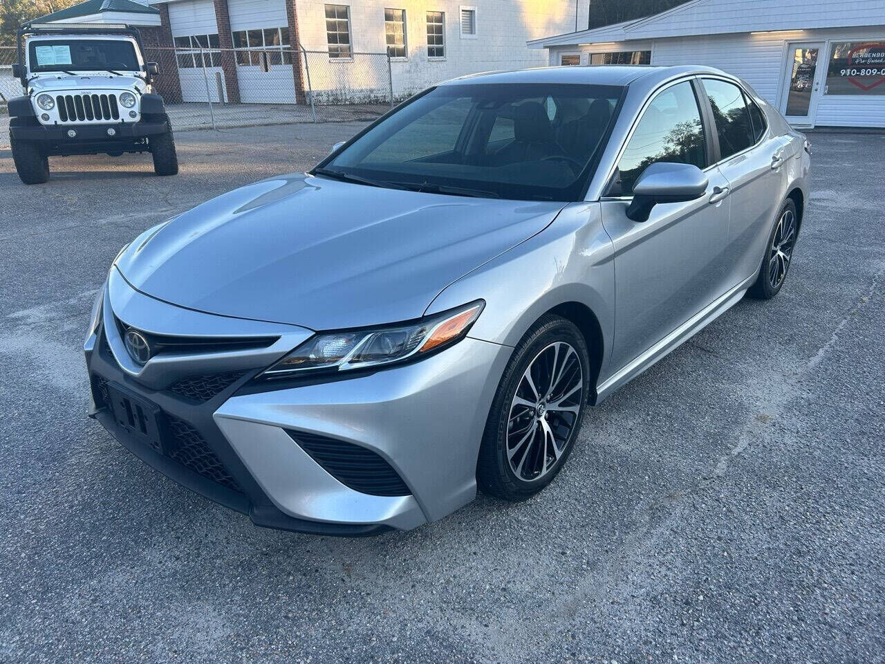 2018 TOYOTA Camry