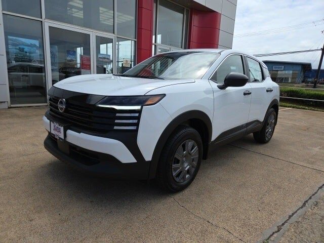 2025 NISSAN Kicks