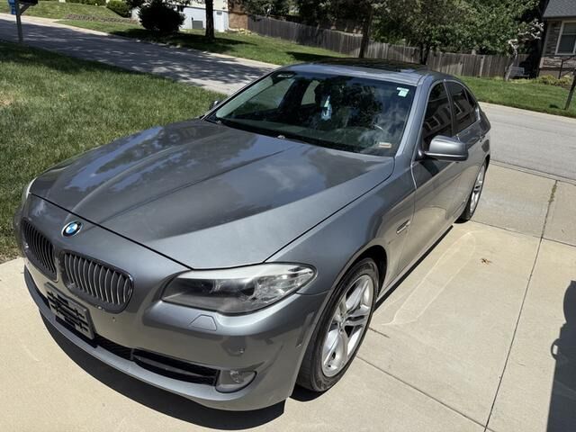 BMW 528i