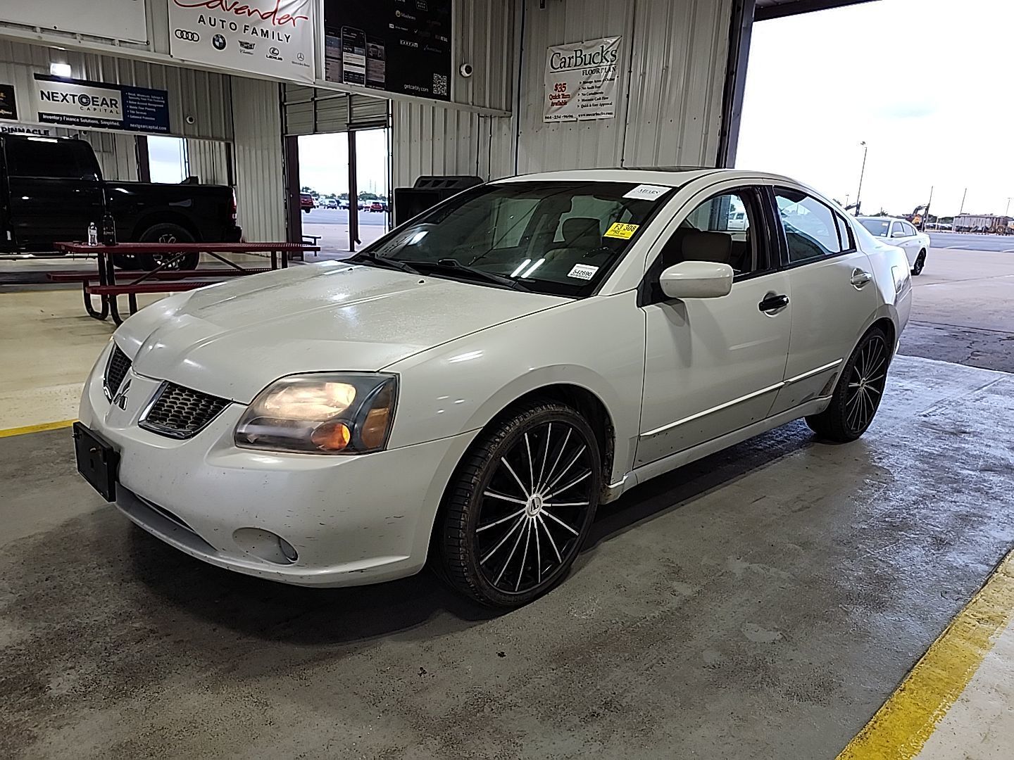 Mitsubishi Galant
