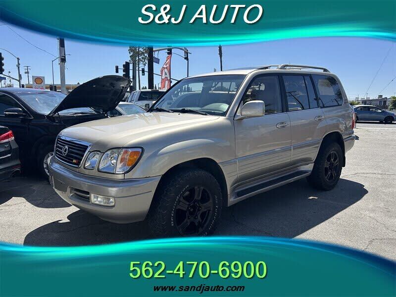 Lexus LX