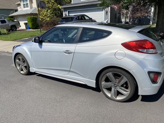 Hyundai Veloster