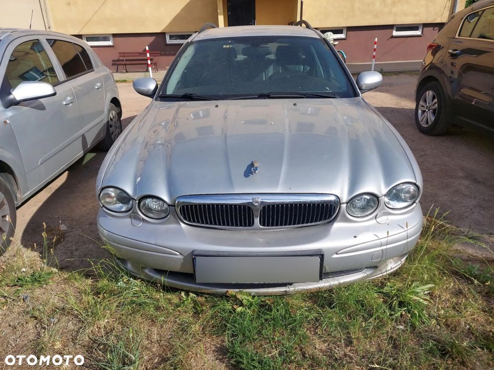 Jaguar X-Type