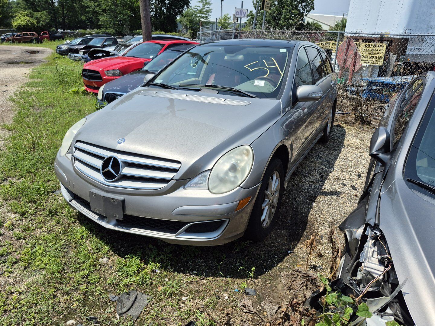 Mercedes-Benz R-Class