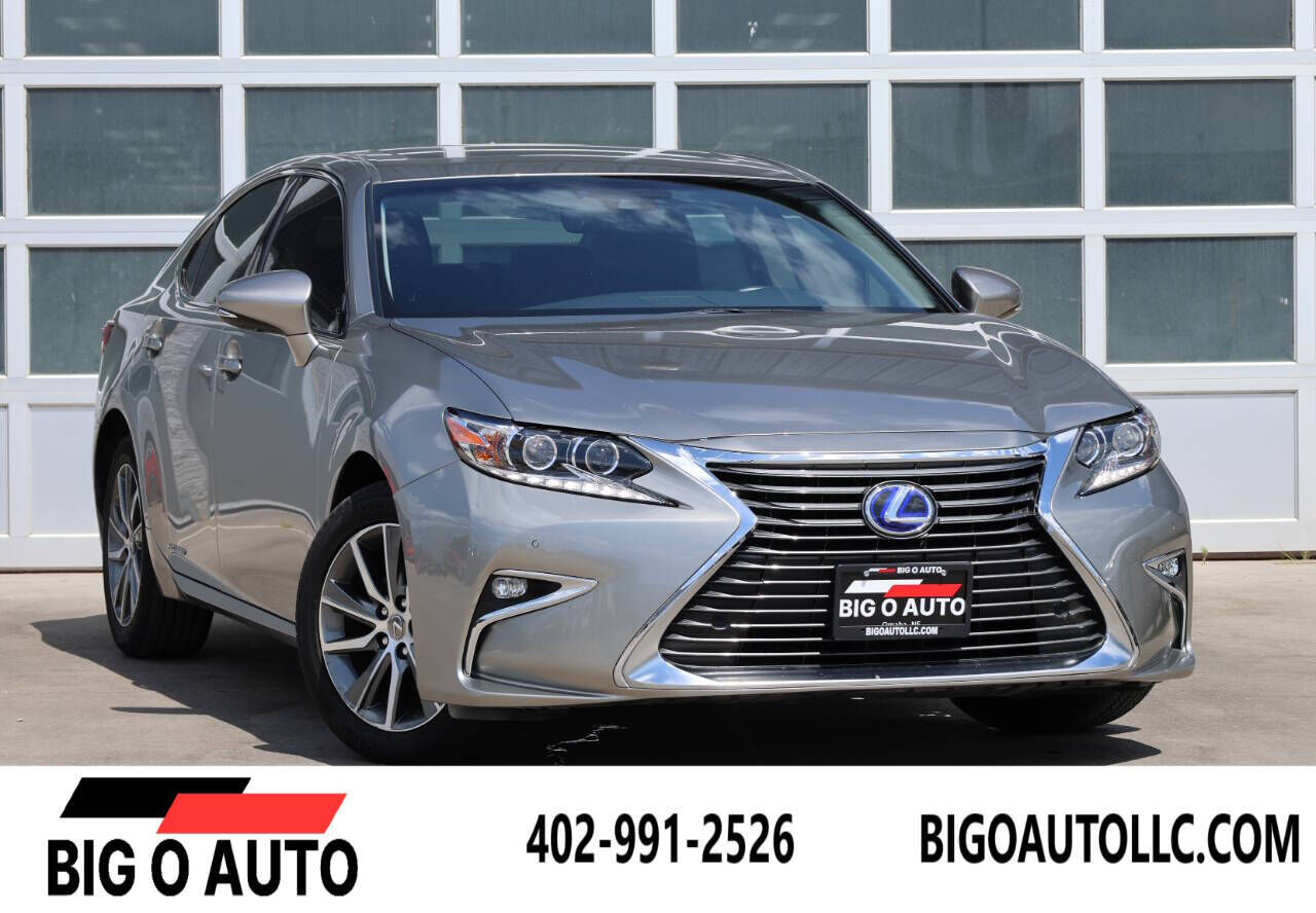 2018 LEXUS ES