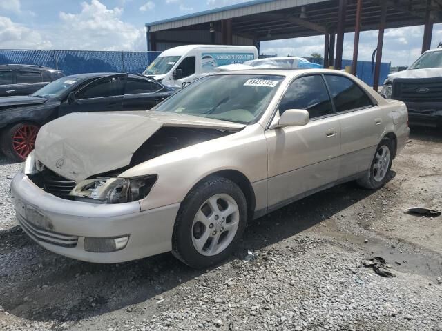 Lexus ES
