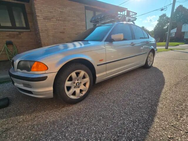 BMW 325i