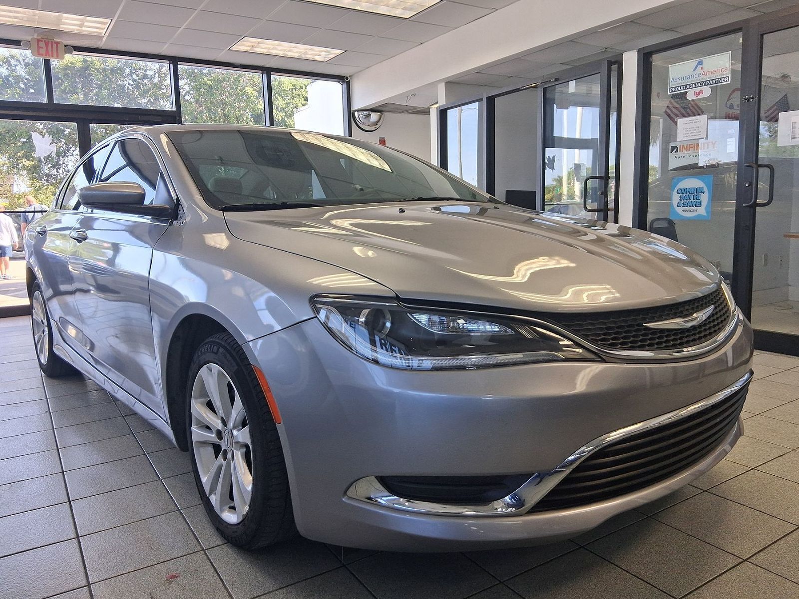 2015 CHRYSLER 200
