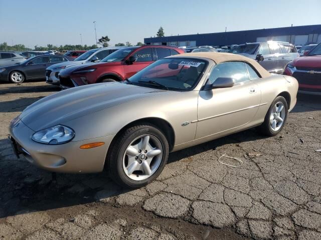 Jaguar XK8
