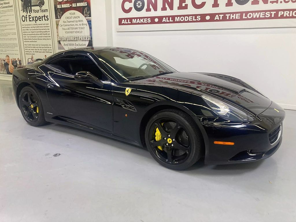 2010 FERRARI California