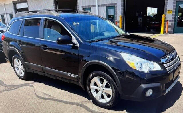 2013 SUBARU Outback