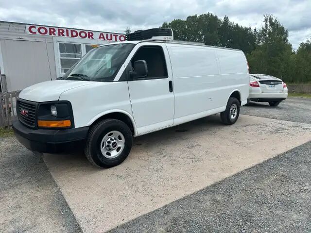 GMC Savana