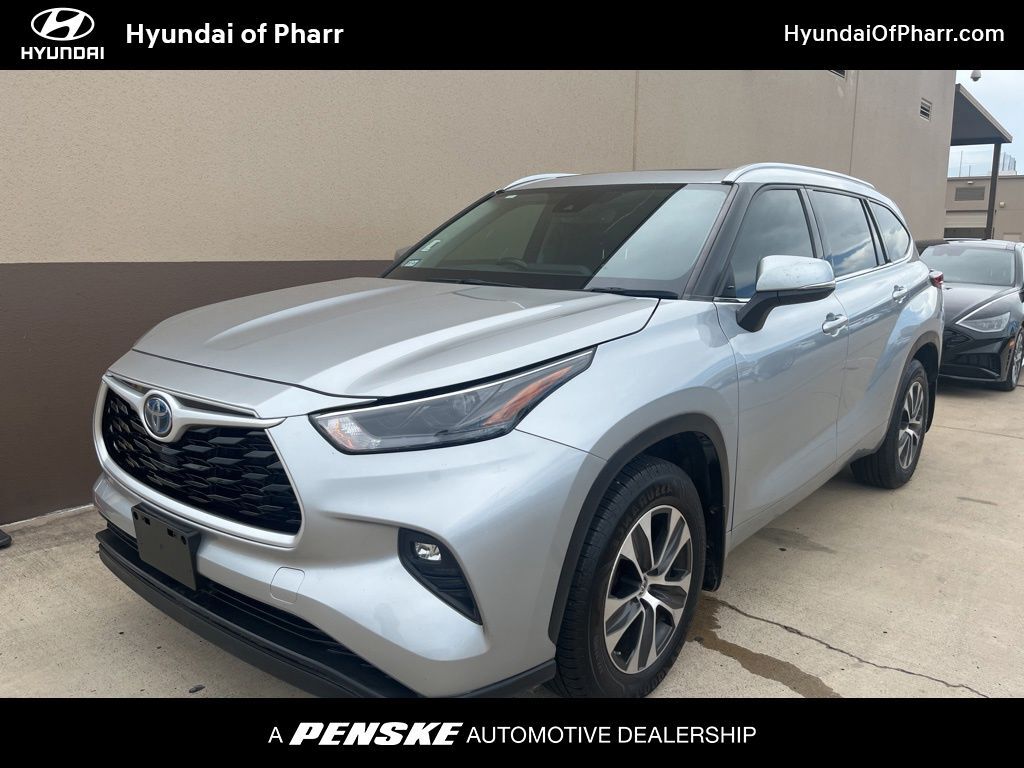 2022 TOYOTA Highlander