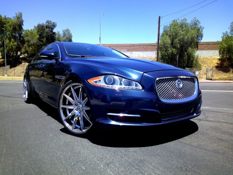 Jaguar XJ
