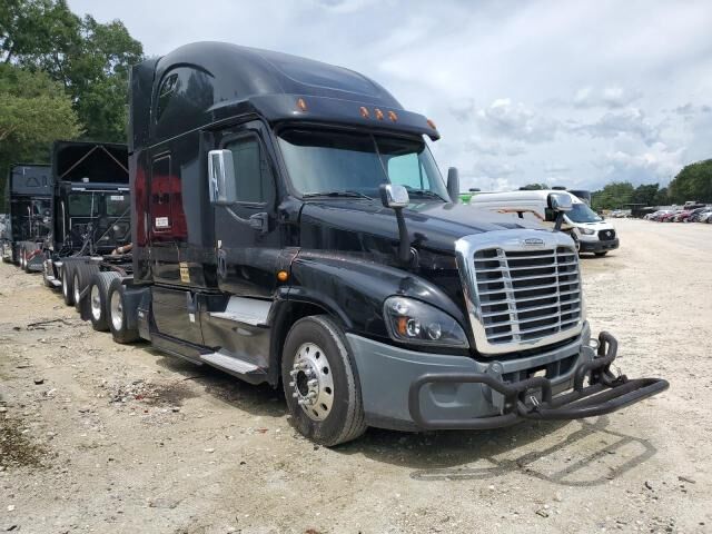 2015 FREIGHTLINER Cascadia