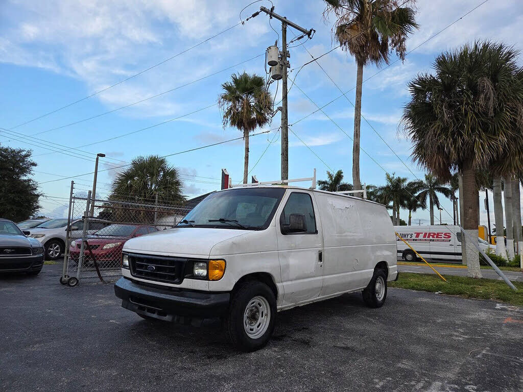 2005 FORD E-150