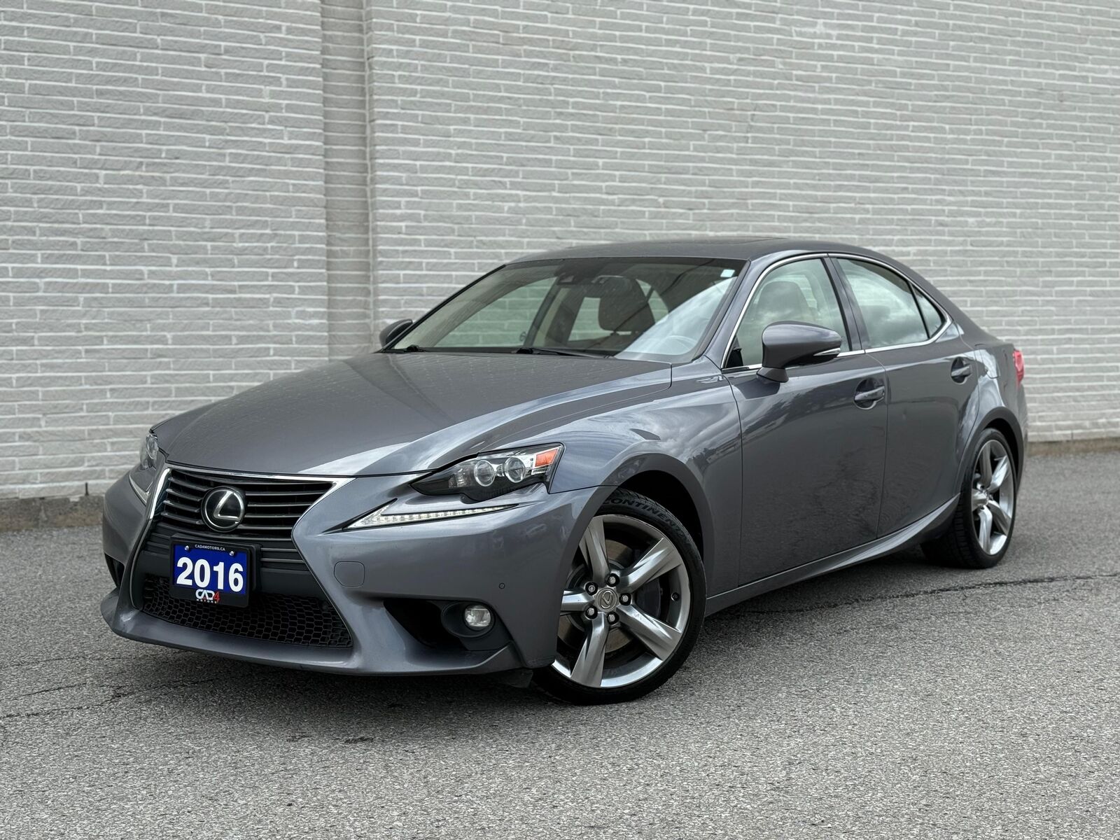 Lexus IS