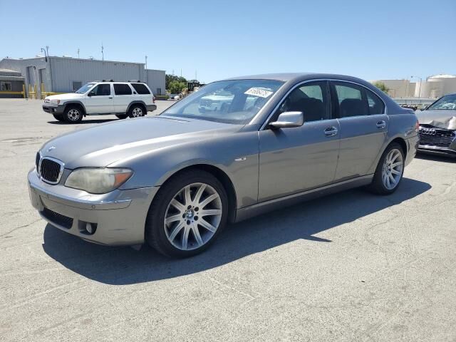 BMW 750i