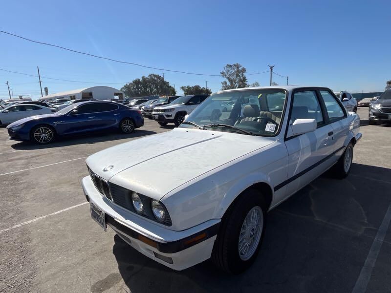 BMW 318iS