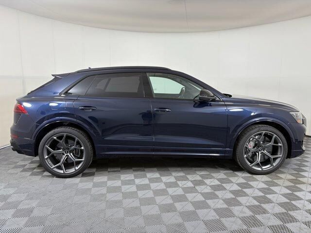2025 Audi RS Q8