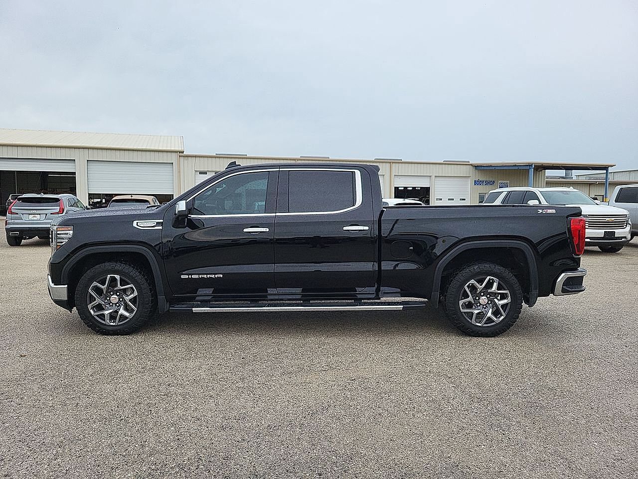 2023 GMC Sierra