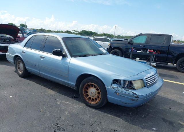 Ford Crown Victoria