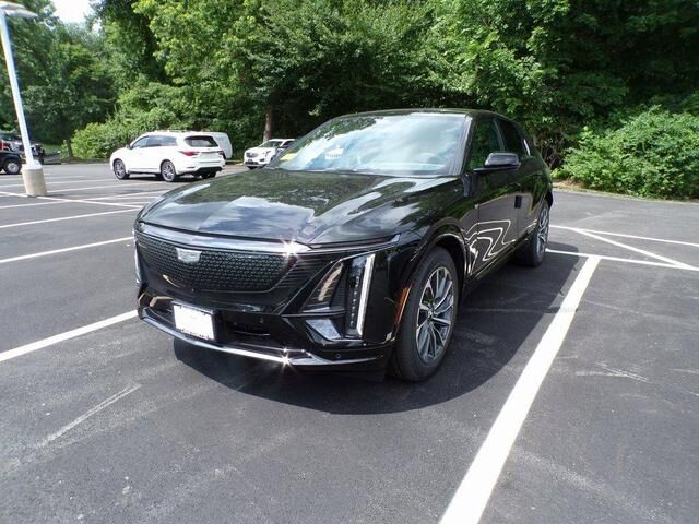 2025 CADILLAC Lyriq