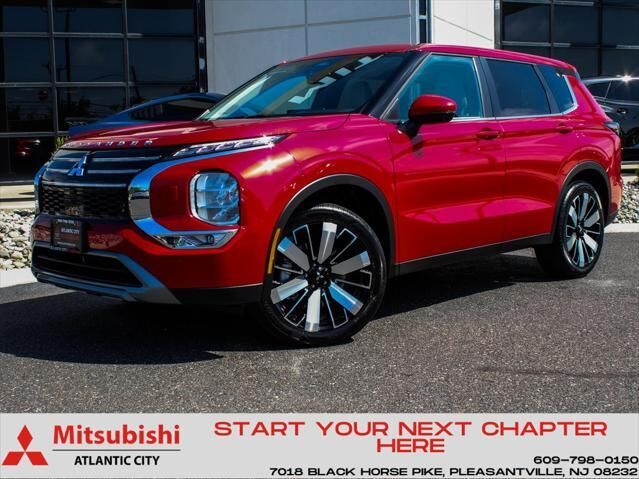 2025 MITSUBISHI Outlander