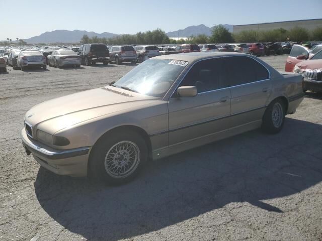 BMW 740i