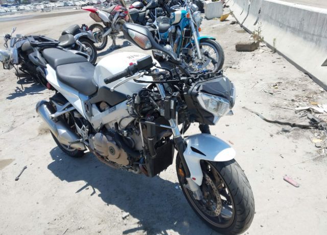 Honda VFR800F (INTERCEPTOR)