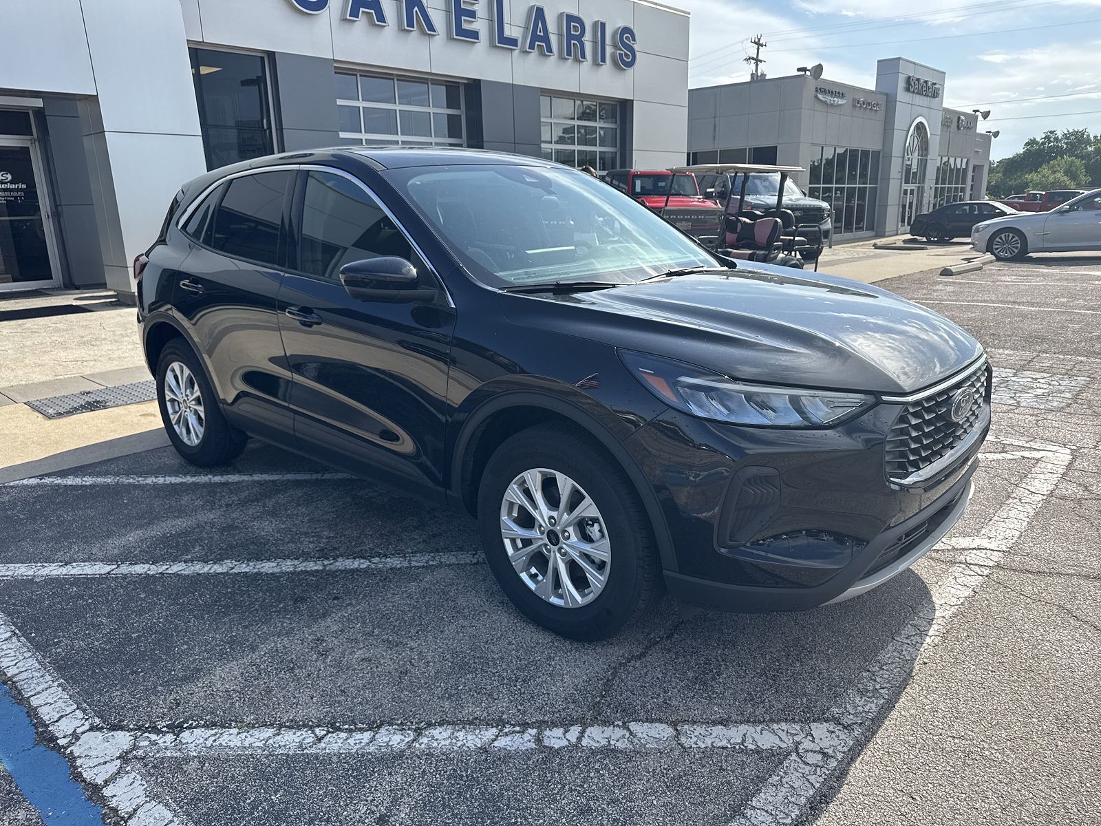 2024 FORD Escape
