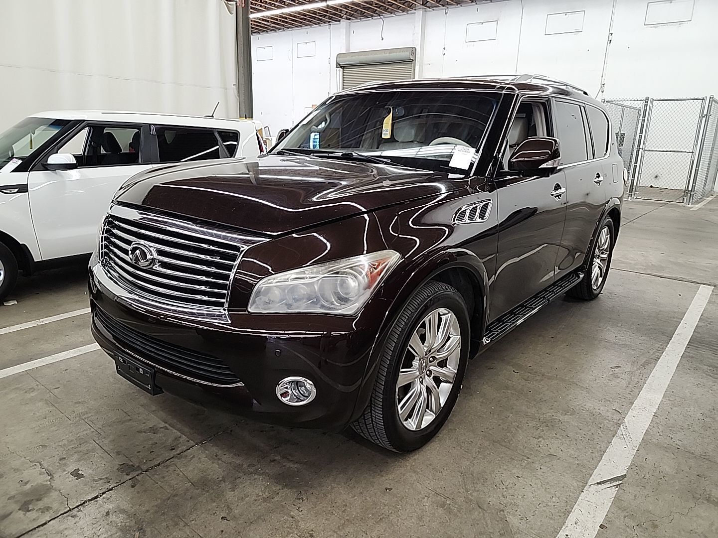 Infiniti QX56