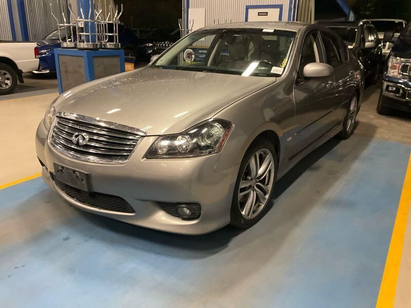 Infiniti M35